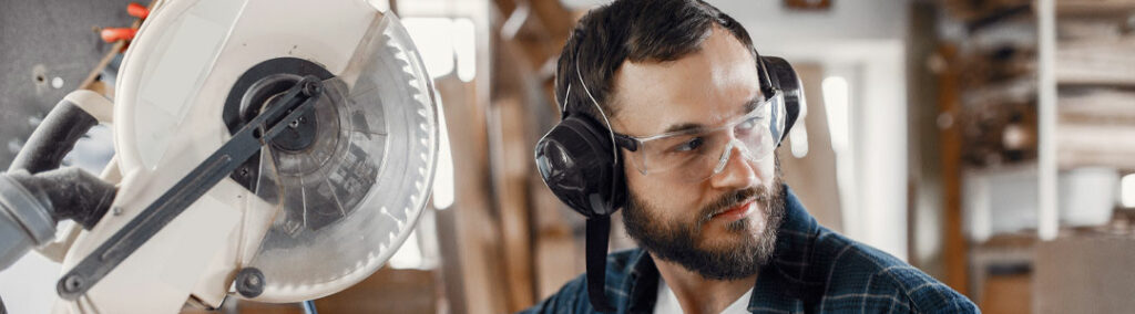 Why is wearing safety glasses important? Safety Protection Glasses Blog